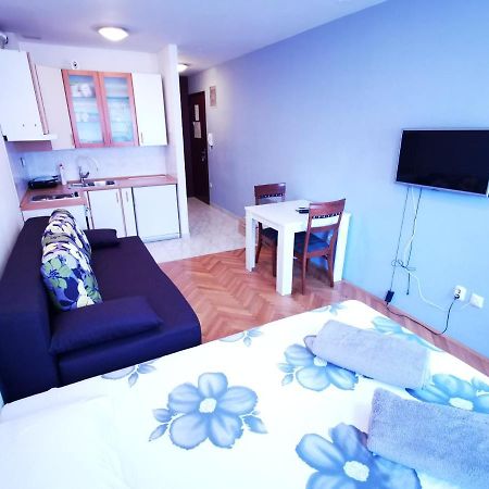 Studio Apartment Zen Split Bagian luar foto